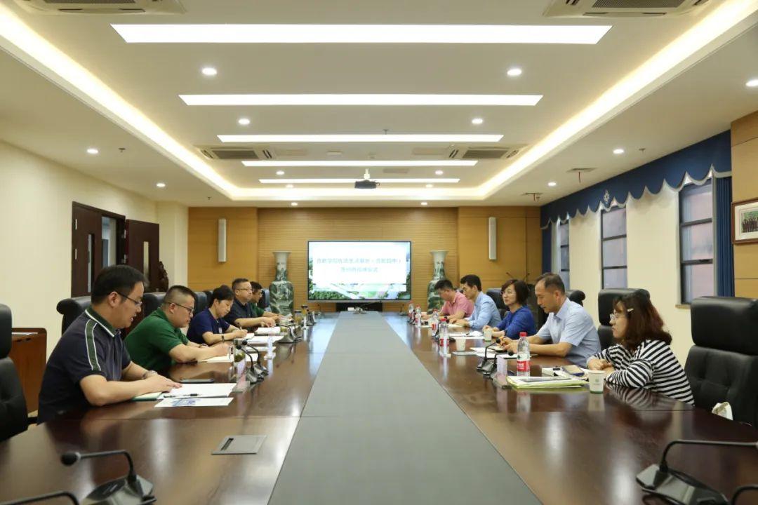 安徽合肥旅游学校（接力前行）