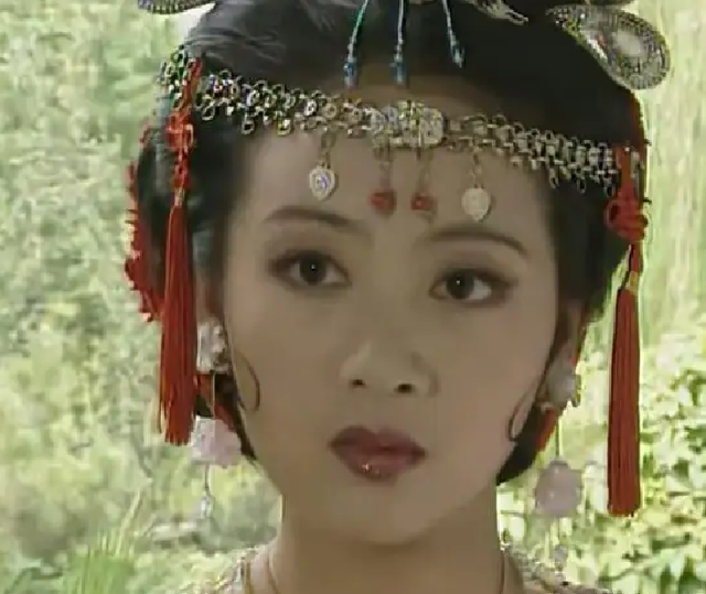 娶了童年女神杜冰雁，杜冰雁婚姻（上错花轿嫁对郎：跟李玉湖相比）