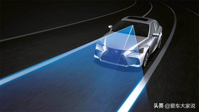 远光灯近光灯怎么开，晚上开车用近光灯还是远光灯（关于车灯的9个冷知识）