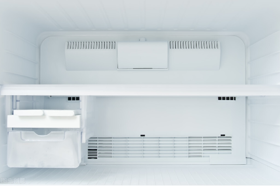 冰箱如何快速去冰，怎样快速给冰箱去冰（只要“一个盆”5分钟冰块自动脱落）