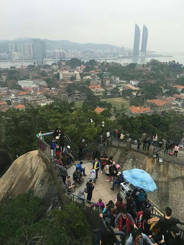 厦门鼓浪屿景点介绍，鼓浪屿旅游景区有哪些（海上花园—鼓浪屿）
