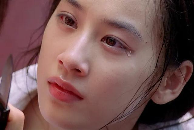 黄圣依第一任丈夫，黄圣依的老公是谁（周星驰捧红后嫁二婚杨子）