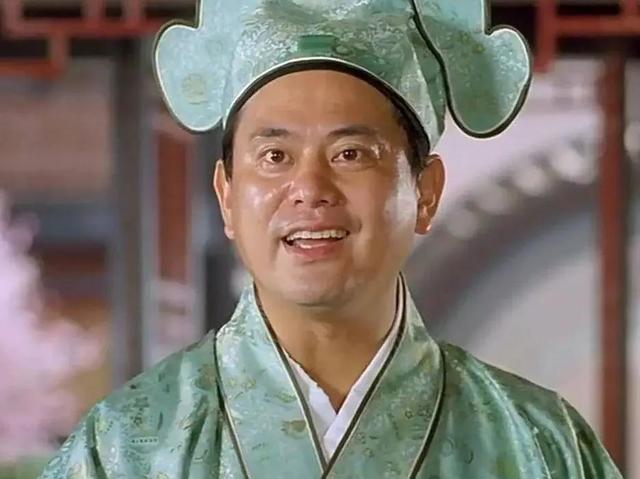 陈凯师到底长得什么样，陈凯师本人照近照（却偏要靠“丑角”）