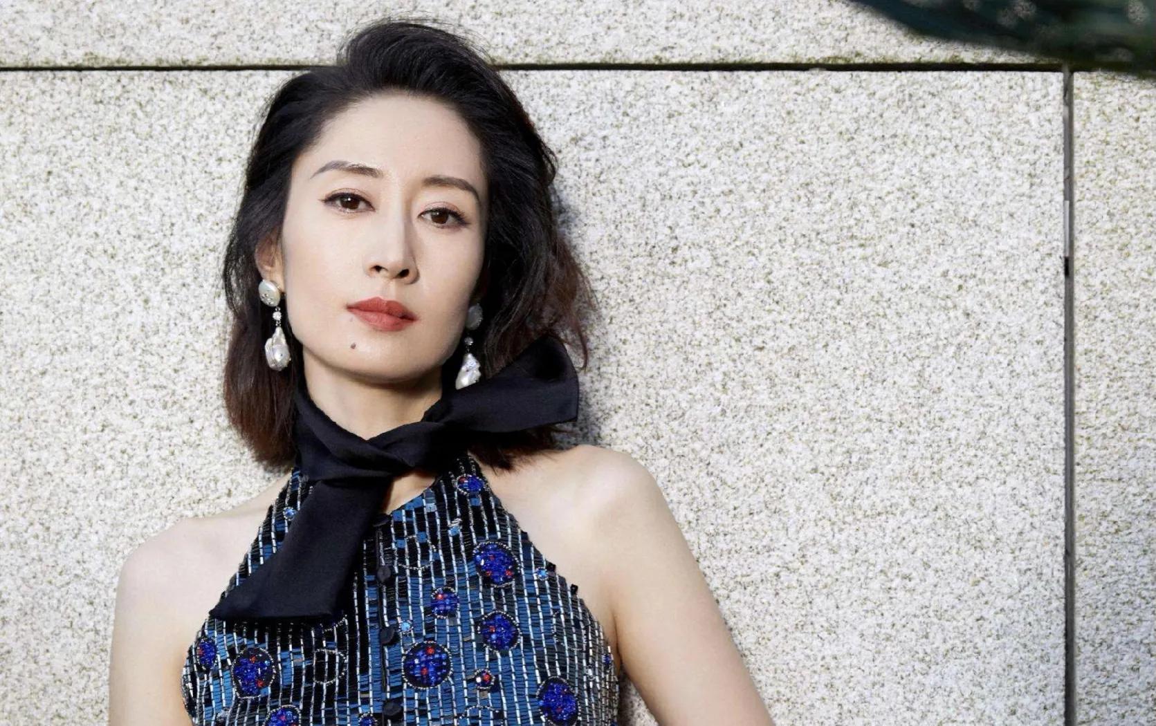 脸上长痣图片大全,脸上有痣的七位女星热巴长泪痣风情迷人-相术-荣耀