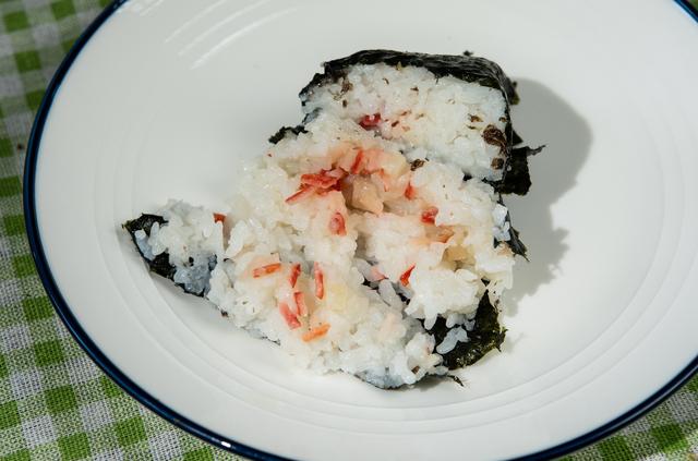 普通的饭团怎么做，普通的饭团怎么做视频（可能是最快吃一顿饭的方式）