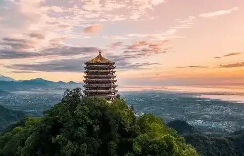 成都好玩的地方有哪些，成都有哪些地方好玩（成都必去的七大景点）