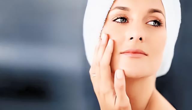 补水喷雾的正确使用方法，补水喷雾真的可以给皮肤补水吗（用对了比千元大牌护肤品效果还好）