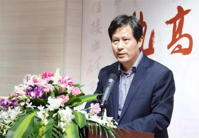 我国著名的书法家有哪些，我国有哪些著名的书法家（十位中国书法家协会会员的书法）