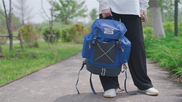 deuter双肩包，包好还是人好-DEUTER多特城市记忆双肩包