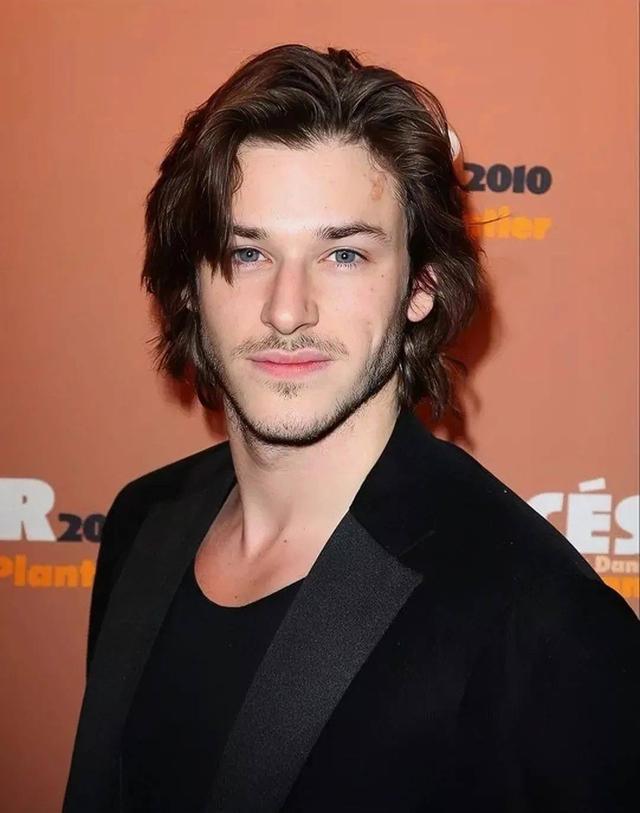 忧郁男孩？天使，阳光抑郁男孩（法兰西最美的男孩走了图片）