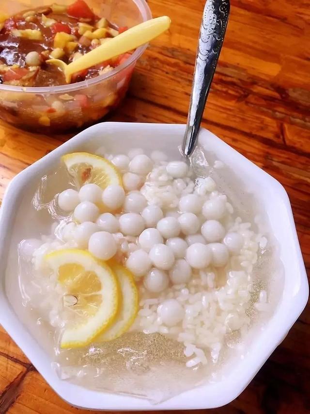 附近美食餐厅推荐表，顺德附近美食餐厅推荐（乐山超好吃的40家美食小站）