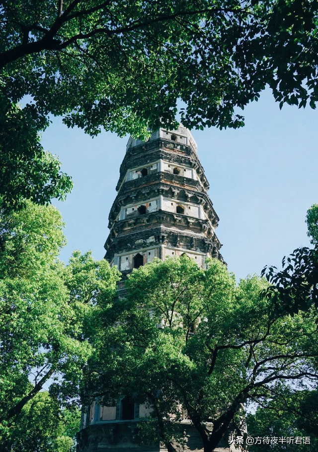 雲巖寺塔放在哪個城市,雲巖寺塔(中國的斜塔,蘇州虎丘塔)