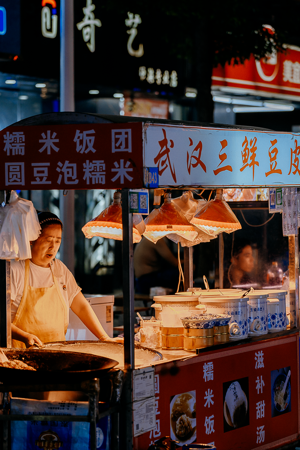 深圳規模最大夜市街,鹽田街!