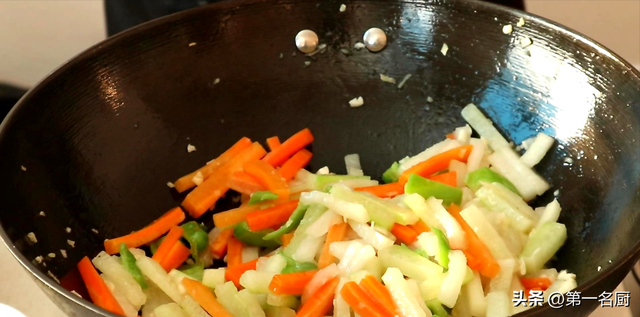冬至节吃什么，冬至必吃的食物推荐（建议中老年人：少吃鸡蛋牛肉）