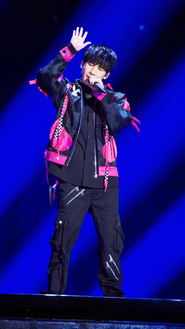 张艺兴的综艺节目叫什么，张艺兴的综艺节目叫什么来着（《披荆斩棘的哥哥2》名单曝光）