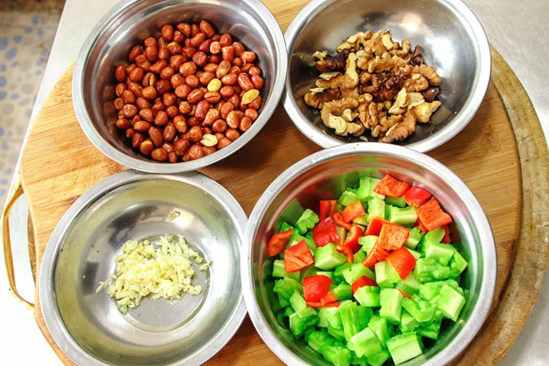  夏天吃的凉菜菜单推荐，夏天做饭不用愁