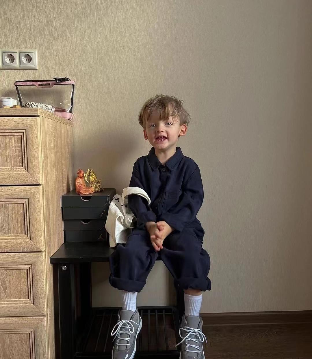 很火的小鲨鱼头像(专题头像来了丨鲨鱼齿男孩可爱搞笑头像) - 赤虎壹