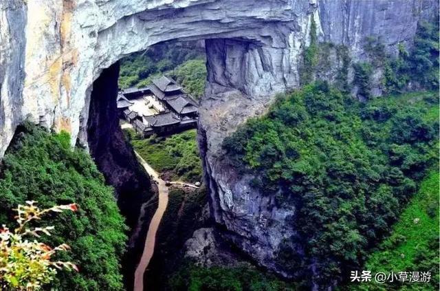 重庆适合玩几天，重庆游玩两天攻略（附行程计划和美食推荐）