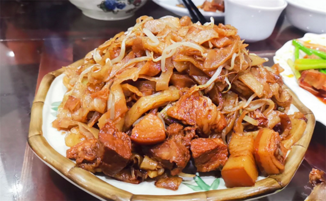 郑州十大名吃有哪些，郑州什么吃的最有名（深扒郑州10大美食）