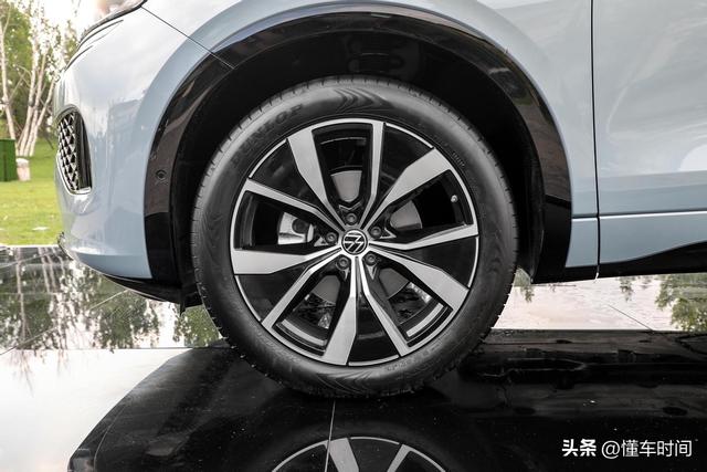 大众rline，大众rline是什么意思（四驱R-Line首发版最值得推荐）