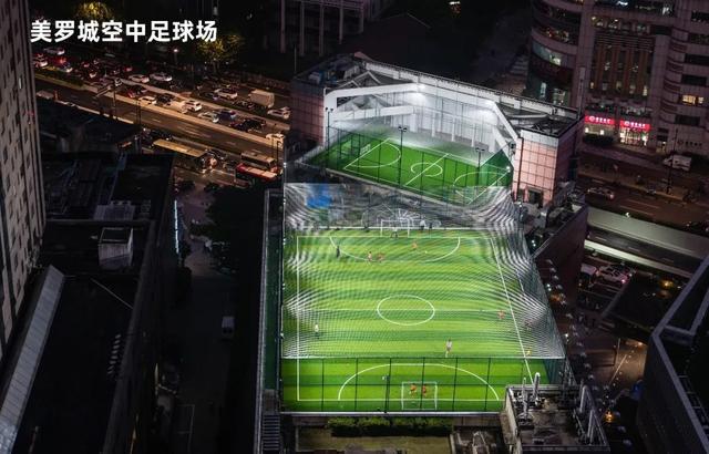 足球禁区在哪个位置，足球禁区尺寸图（“螺蛳壳里做道场”的笼式足球你了解吗）