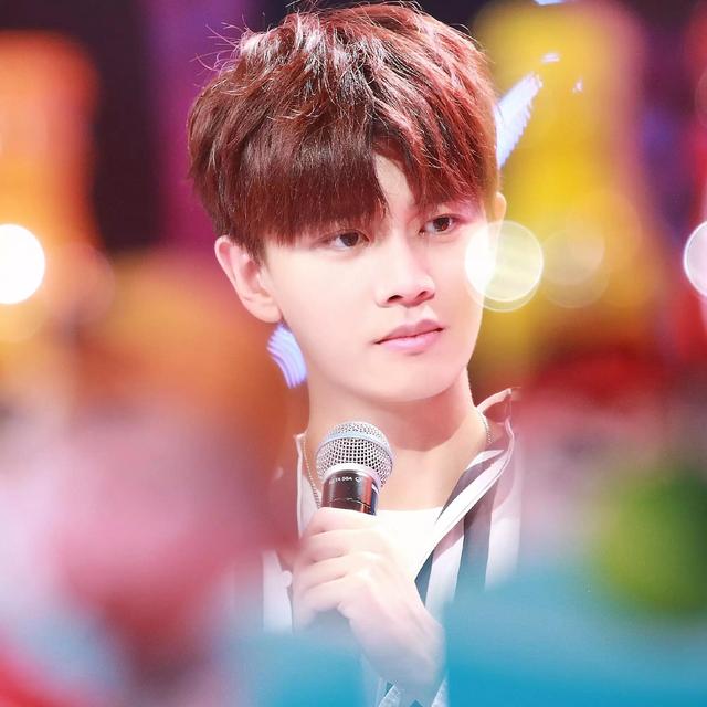 好看的头像男生二次元，好看的二次元男生头像 心动颜颜可好微信（超甜任嘉伦头像）