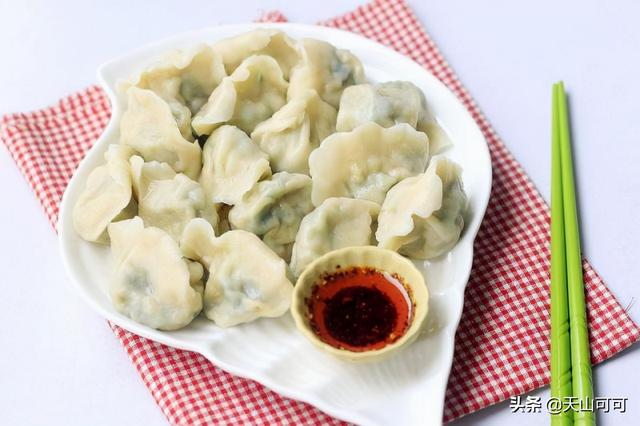 鸡肉可以做什么馅的饺子，鸡肉能做什么馅饺子（一口下去全是营养）