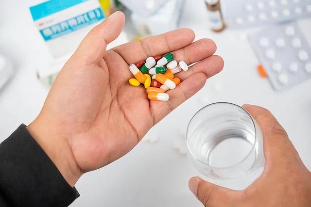 每天喝醋好吗，每天喝醋好吗有好处吗（每天喝一碗醋，能软化血管吗）