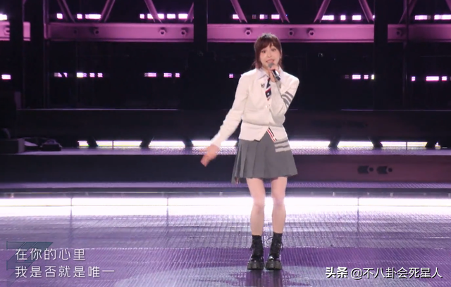 张天爱多大年龄，张天爱真实年龄（姐姐们台上台下两幅面孔）