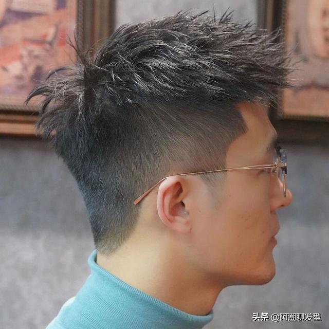 2022男生流行短发发型图片