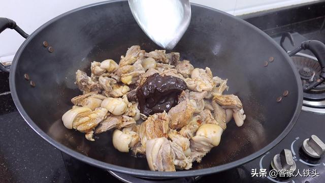 羊头怎么做好吃大全，羊头肉怎么做好吃（试试客家的一个传统做法）