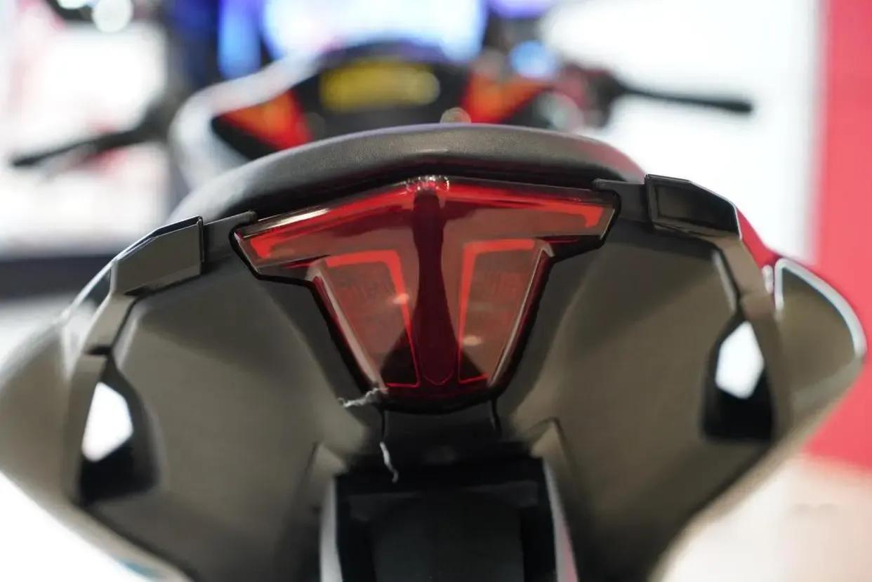 中赛摩托车品牌有哪些,中高赛摩托车(QJMOTOR赛600) 中赛摩托车品牌有哪些,中高赛摩托车(QJMOTOR赛600)