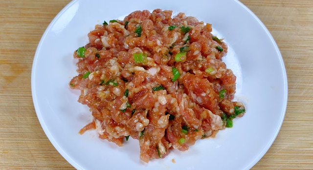 美味煎饺的做法，美味煎饺的做法视频（早餐10杯牛奶）