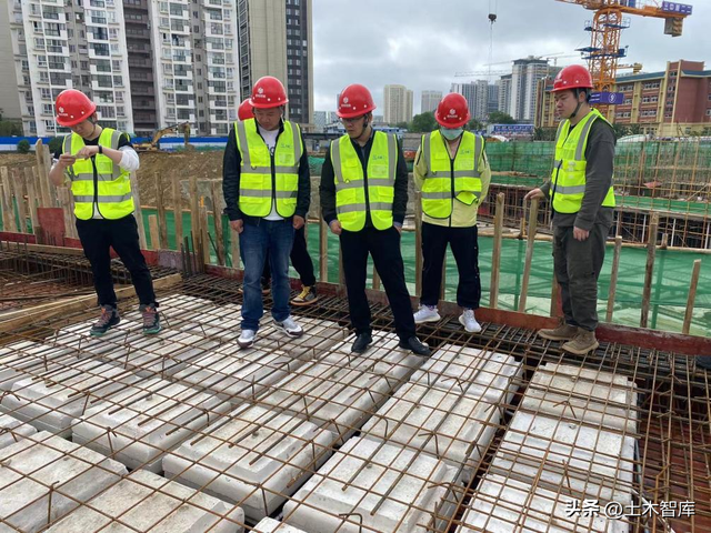 暗梁和明梁区别，暗梁和明梁区别价钱一样（\