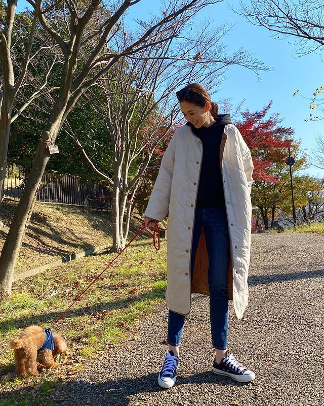 女性服饰搭配技巧图片，女生穿衣服搭配技巧图片（女人到了奔五奔六的年纪）