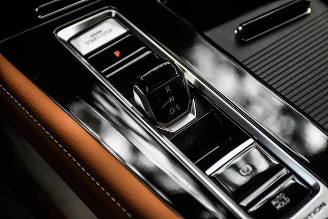 途昂油耗多少钱一公里，途昂每公里油耗多少钱（数字化升级的全新途昂）