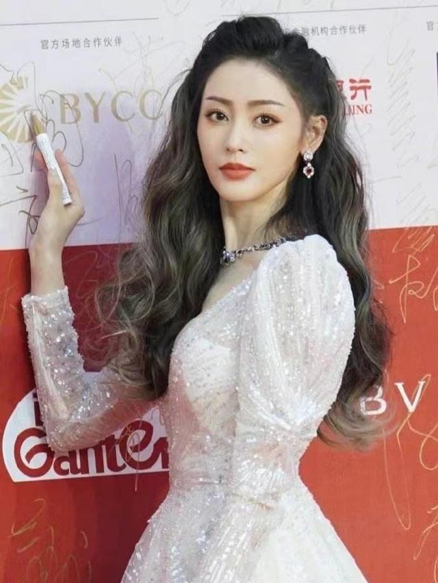 重生女强异能修仙古武空间，穿越古代有空间和异能的小说（推八本女强文）