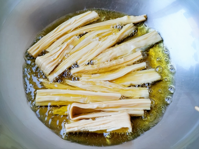 腐竹的12种家常吃法，高蛋白、高钙的腐竹要多吃