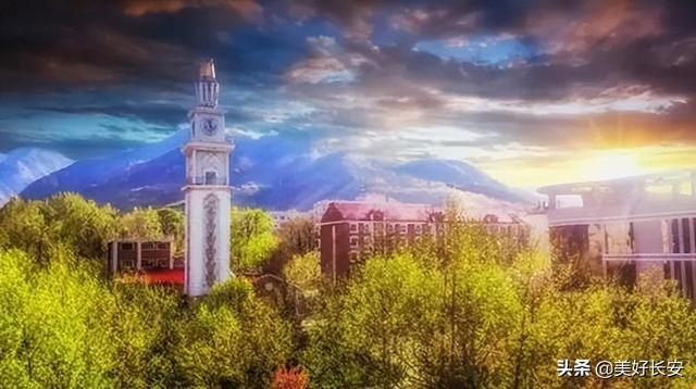 国内哪里可以学习滑翔伞，哪里有学滑翔伞（全国人都想来“蹭吃”“蹭住”“蹭课”的大学）