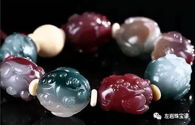 玛瑙有紫色的吗，有紫色的玛瑙吗（左岩：五彩缤纷的盐源玛瑙）