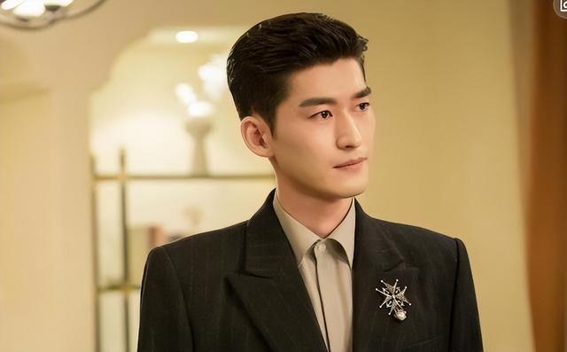 古力娜扎电视剧，古力娜扎演过什么电视剧（两人境遇却大不相同）