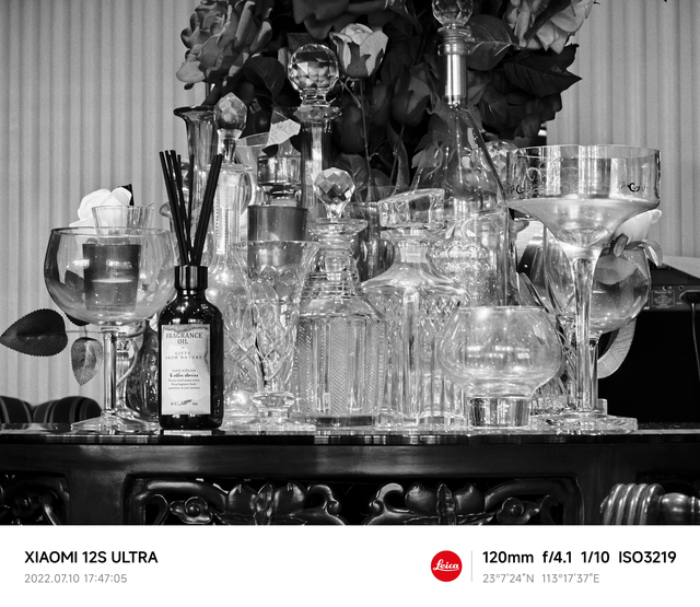 苹果12亮度老是自动暗下来怎么办，苹果12屏幕亮度老是自己变暗怎么办（是米味、是徕卡味、还是高端味）