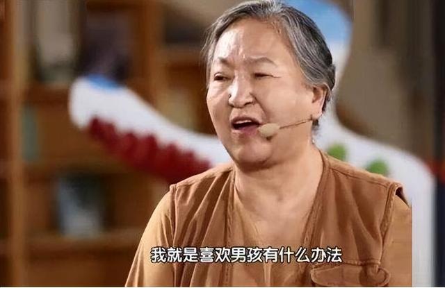 女孩戴了弟弟帽子，女孩戴了弟弟帽子怎么办（女孩戴弟弟帽子被母亲打）