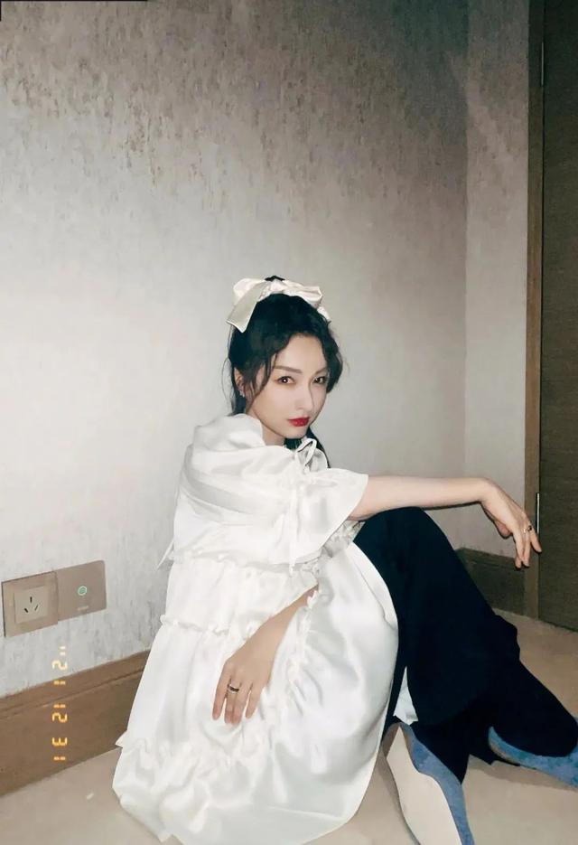 儿童发型图片 小女孩发型绑扎方法简单又可爱，儿童发型图片（几款绝美的新年公主编发）