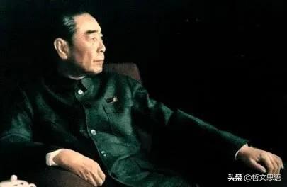 对立统一规律揭示了，对立统一规律是唯物辩证法的实质与核心,因为（对立统一规律是理解辩证法其它规律和范畴的钥匙）