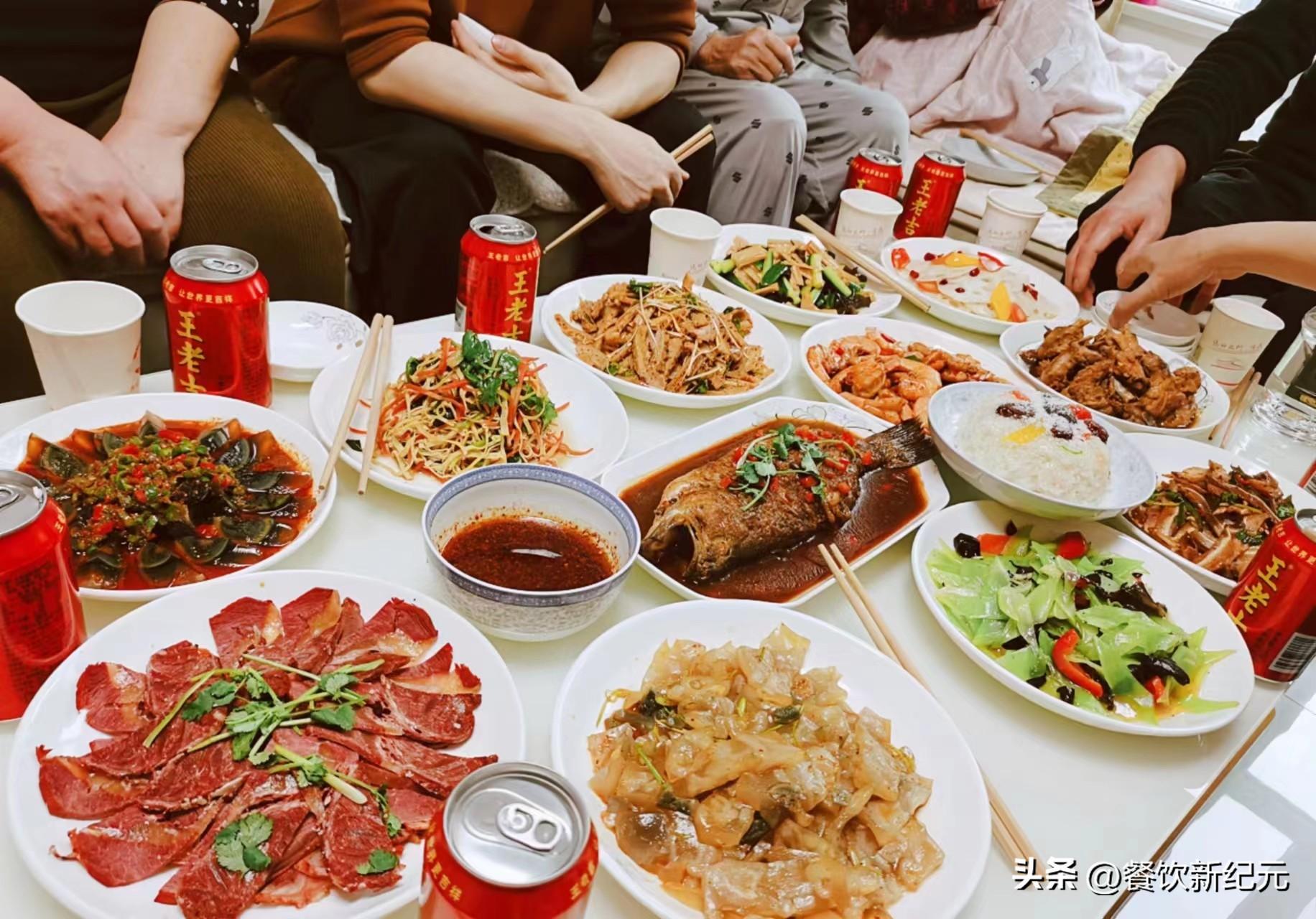 过年年夜饭图片真实,朋友圈晒年夜饭-风俗-荣耀易学