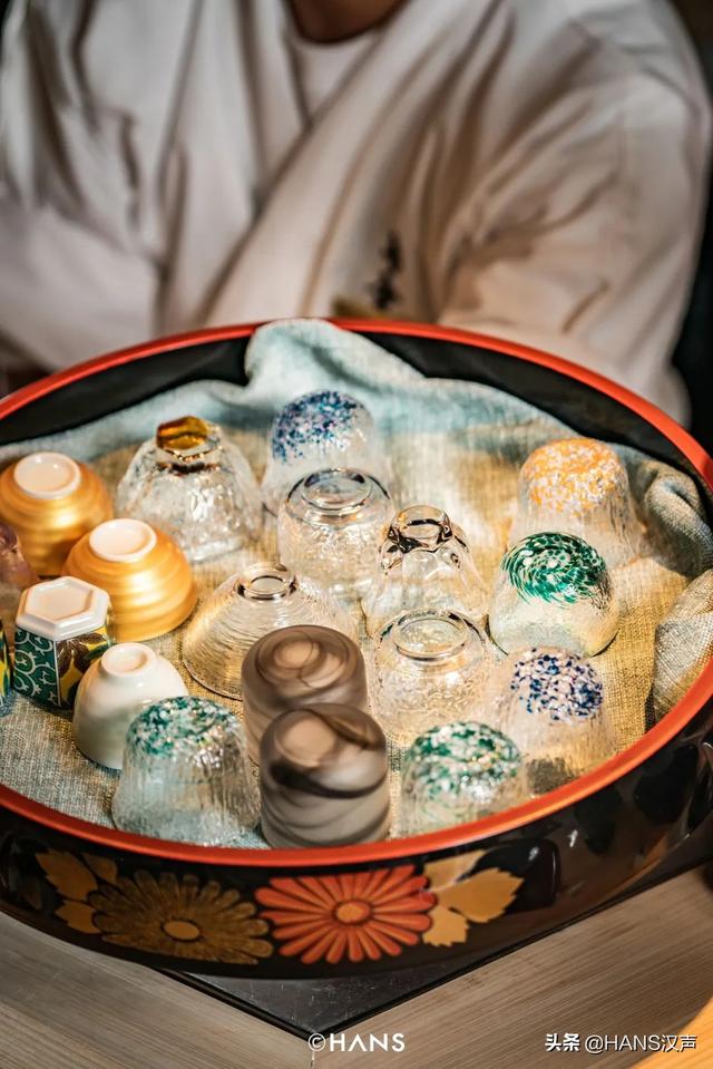 日本提灯是鸡的什么部位，提灯是鸡的什么部位（探索一只鸡的30种可能）