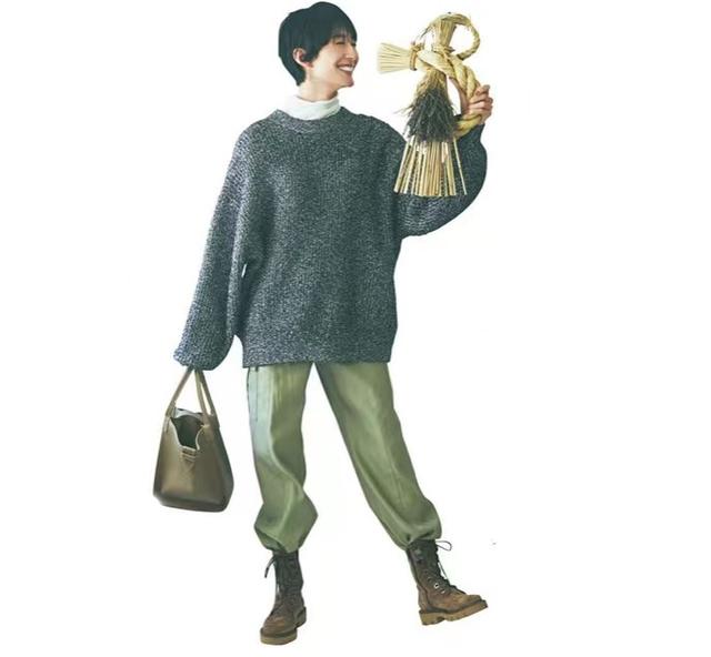 最好看的冬季服装搭配，冬季好看的衣服搭配（凭什么讲究又好看）