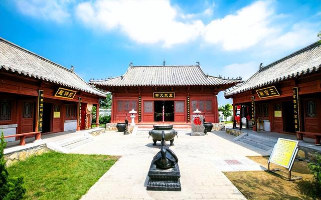 泰山是哪里的哪个省的，除此外还有三处必去