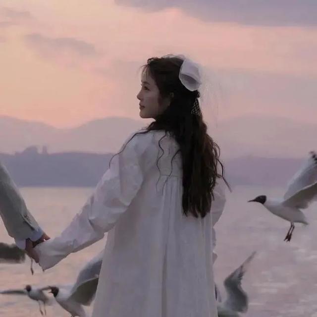 微信头像尺寸是多少，微信头像的尺寸是多少（自己动手拍情侣头像简直太甜了）